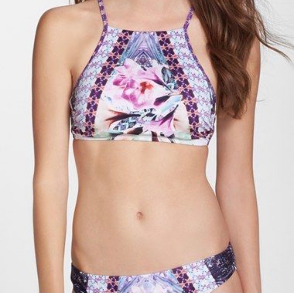 Nanette lepore swim halter top (remove-able pads)